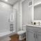 Chic 2br2ba Apt Near Uark, Trails, Amp Pool - روجرز