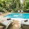 Peaceful Jungle Villa Conga - Pool & Parking for 2 persons