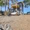 Lakefront Home with Swim Dock in Hot Springs - 温泉城