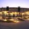 elegant apartment with balcony lake view and pool access - Il Cairo
