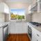 Kennedy House - Cosy & Comfortable, Sleeps 7