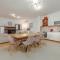 Three-Bedroom Holiday Home In Galovac