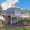 Cozy Coastal Escape 3BR 3BA Lakefront Tranquility