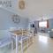 3 Bed, sleeps 6, with parking and WiFi - Basingstoke
