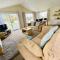 Cornwall Hideaway Lodge in The Meadows - Newquay