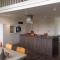 Suite School 15 A