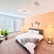 Entire Apartment with Relaxing King Bed, Pets Welcome, 15 Min to Parks, Resort-Style Amenities - كيسيمي