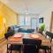 Entire Apartment King Bed, Pets Welcome, 15 Min to Parks, Resort-Style Amenities - 基西米