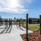 Entire Apartment King Bed, Pets Welcome, 15 Min to Parks, Resort-Style Amenities - 基西米