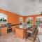 Entire Apartment King Bed, Pets Welcome, 15 Min to Parks, Resort-Style Amenities - 基西米