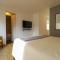Lovely 3BR with Balcony in Miraflores - Lima