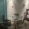 Convenient loft with AC, 4 beds, kitchen, in the heart of the center, 10 min walk to the white tower, 10 min walk to Aristotelous Square - Saloniki