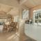 3 Bedroom Cozy Home In Hornbæk