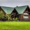 Stunning Cedar Log Home with Panoramic Views - Hot Tub - Game Bar & Theatre Rooms - Coshocton