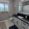 Large, Modern, Cozy Oasis near Seacliff Views - Central AC - Pets Ok - Keaau