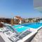 Apartman Oliva and Studio Delux for a family with swiming pool, free parking, terace with view at the sea - 珀德垂那