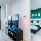 Modern 2 Bed Apartment in Manchester City Centre with Pool Table