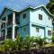 Golden Palms Apartment