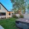 Bo360 Queen Anne with Hot Tub and fenced backyard - Бьютт