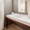 Courtyard by Marriott Prince George - 乔治王子城