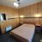 Urban Monkey Tent hostel & bar