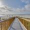 Beachfront Navarre Condo with Balcony, Walk to Ocean - Наварр