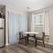 Stylish Studio Apartment with Modern Touches - Peoria