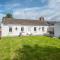 Charming Forfar House and Hot Tub - Angus