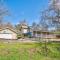 Selah Cabin- Dog Friendly/BBQ/Level 2 EV Charger