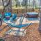 Log Cabin sleeps 20 with hot tub, EV Charger, firepit