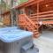 Acorn Alley Inside Yosemite - Dog Friendly w/Hot tub, Fire pit, EV Charger