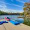 Cozy Lake Santeetlah Cottage with Dock and 3 Kayaks!