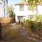 New Refurbishment Close to City With Free Parking - Amley