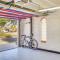 Cyclists Haven Southwestern-Style Home in Tucson - توسان