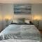 Riverside Retreat with Sauna & Hot Tub in Elora