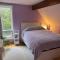 Riverside Retreat with Sauna & Hot Tub in Elora