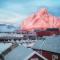 Reine Front View - Mountain & Seaview