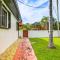 1 Mi to Boat Ramp The Islander Home with Yard - ستيوارت