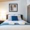 New Gateway to SFO - King Bed - BART 10 min walk - Hayward