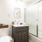 New Gateway to SFO - King Bed - BART 10 min walk - Hayward