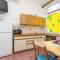 Apartments by the sea Pisak, Omis - 18141 - Mimice