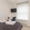 Modern Apartment with River View in Central Windsor