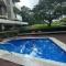 Studio Condominium,with pool Nitflex wifi Tambuli Seaside Tower C Seaview balcony 15mins from airport - Lapu Lapu City