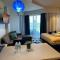 Studio Condominium,with pool Nitflex wifi Tambuli Seaside Tower C Seaview balcony 15mins from airport - Lapu Lapu City