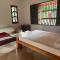 Hostal Artesanos - 贾丁