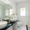 Three-Bedroom Holiday Home In Orasac