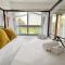 Spellbinding 2 BDR Apt At The Giza Pyramid's Doorstep - Cairo