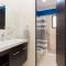 Breezy & Bright Full Apartment