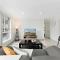 Spacious 3 Beds House with Parking in Fairfield