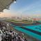 Modern 1-Bed with Rooftop Pool - 5 Minutes from Yas Island & Abu Dhabi Airport - 阿布扎比